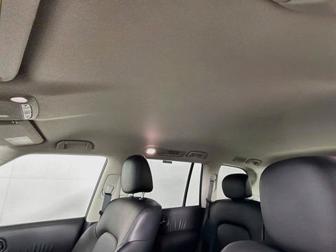 Used 2024 Nissan Armada SV AWD/4WD image 5
