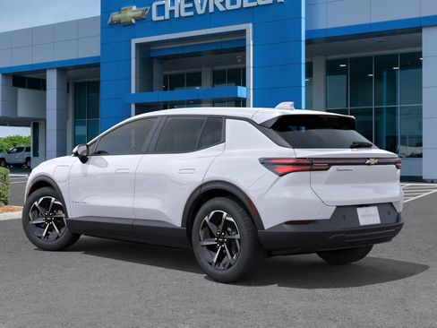 New 2026 Chevrolet Equinox EV LT image 3