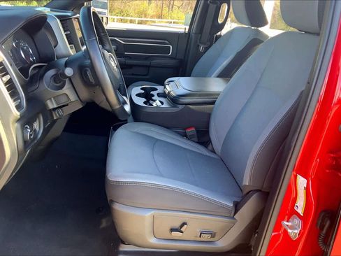 Used 2024 RAM 2500 Big Horn w/ Bed Utility Group image 8