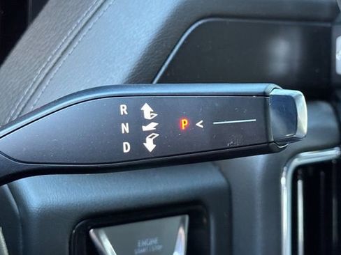 Used 2025 GMC Yukon XL Denali image 22