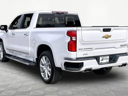 Used 2023 Chevrolet Silverado 1500 High Country w/ High Country Premium Package image 4