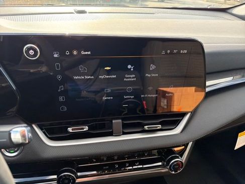 New 2026 Chevrolet Equinox LT w/ Safety and Technology Package FWD image 31