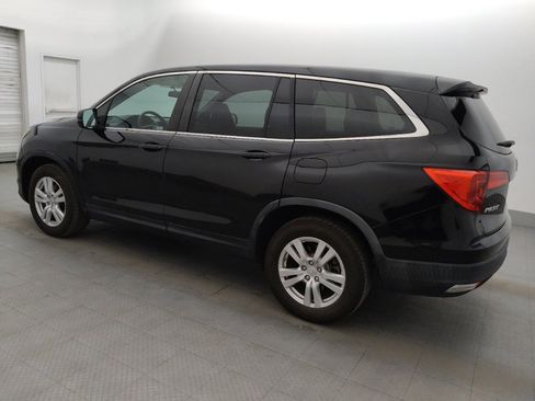 Used 2018 Honda Pilot LX image 3