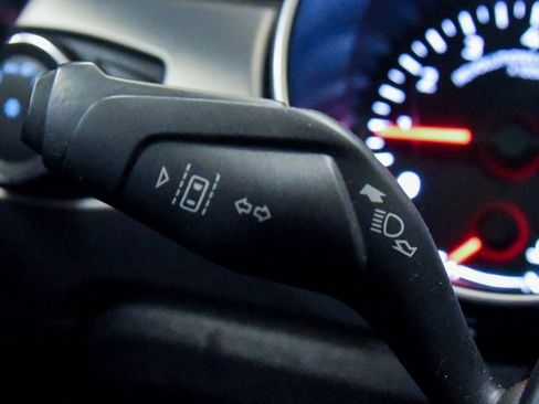 Used 2022 Ford Mustang Premium image 26