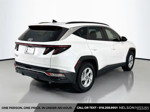 Used 2022 Hyundai Tucson SEL FWD image 5