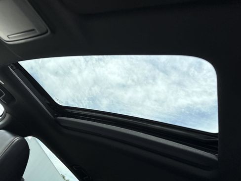 Used 2025 Honda CR-V Sport Touring image 19