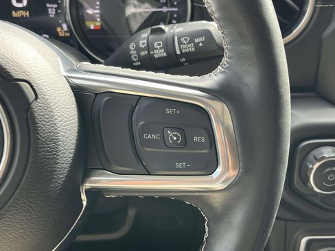 Used 2022 Jeep Wrangler Unlimited Sahara w/ Cold Weather Group image 12