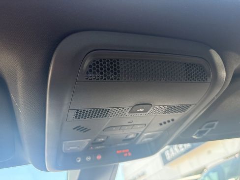 Certified 2025 Cadillac XT6 Premium Luxury image 33