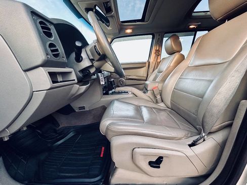 Used 2007 Jeep Commander Sport image 10