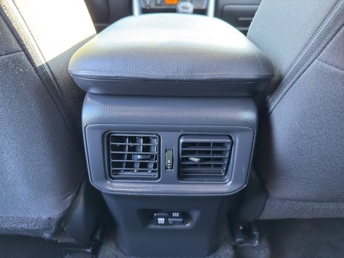 Used 2021 Toyota RAV4 XLE image 31