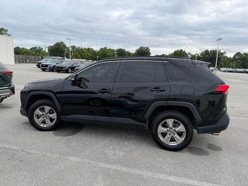 Used 2023 Toyota RAV4 XLE w/ Convenience Package FWD image 2