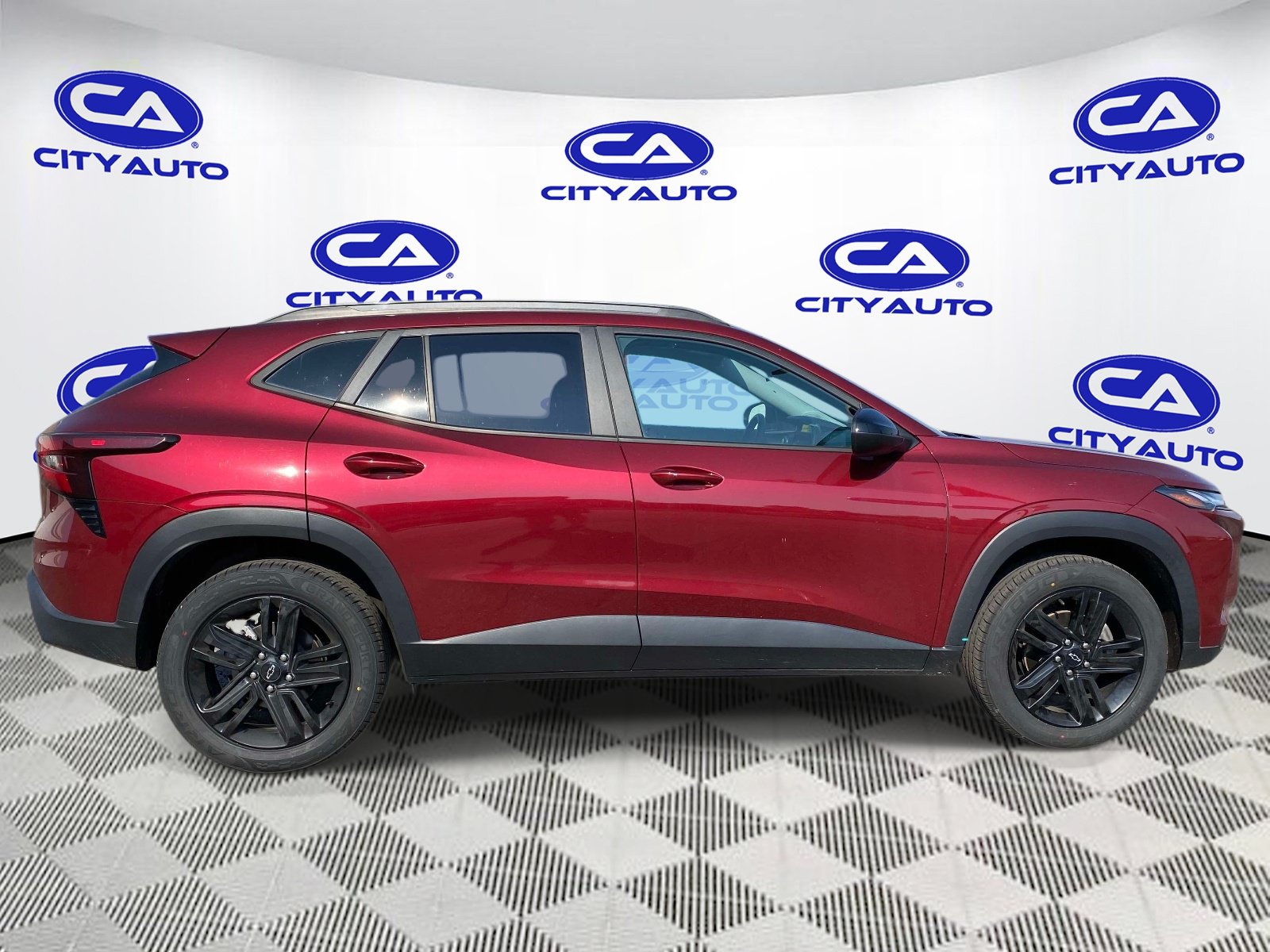 Used 2024 Chevrolet Trax ACTIV FWD image 2
