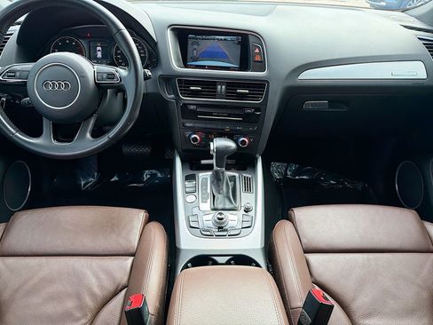 Used 2017 Audi Q5 2.0T Premium Plus w/ Technology Package image 19