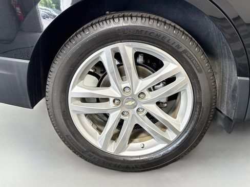 Used 2019 Chevrolet Equinox Premier FWD image 33
