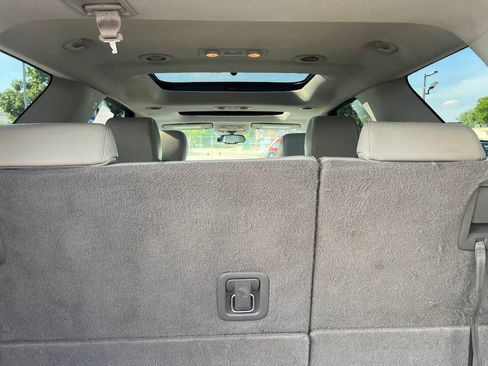 Used 2013 GMC Acadia SLT FWD image 16