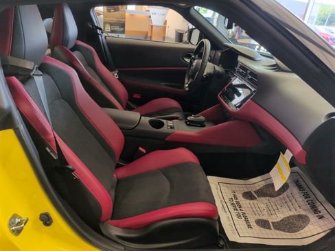 Used 2024 Nissan Z Performance w/ Floor Mat Package RWD image 13