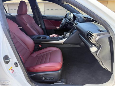 Used 2018 Lexus IS 300 F Sport RWD image 22