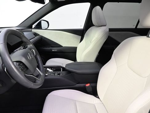 Used 2025 Lexus TX 350 AWD w/ Technology Package image 11