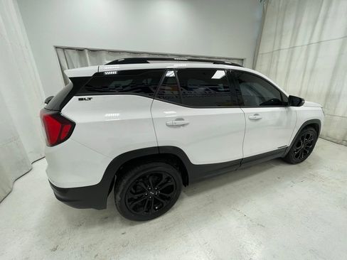 Used 2020 GMC Terrain SLT w/ Elevation Edition FWD image 4