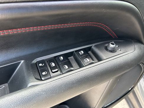 Used 2024 Jeep Compass Trailhawk image 12