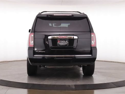 Used 2018 GMC Yukon Denali w/ Open Road Package AWD/4WD image 11