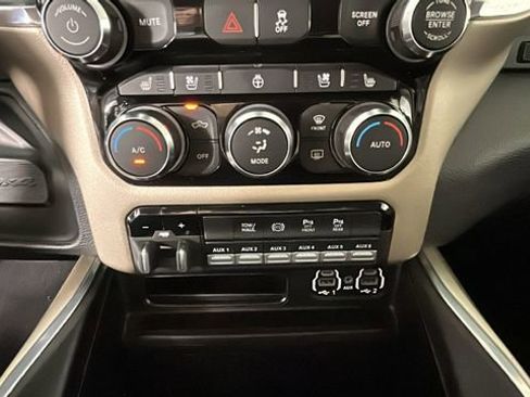 Used 2022 RAM 3500 Laramie AWD/4WD image 21