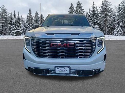 Used 2024 GMC Sierra 1500 Denali image 9