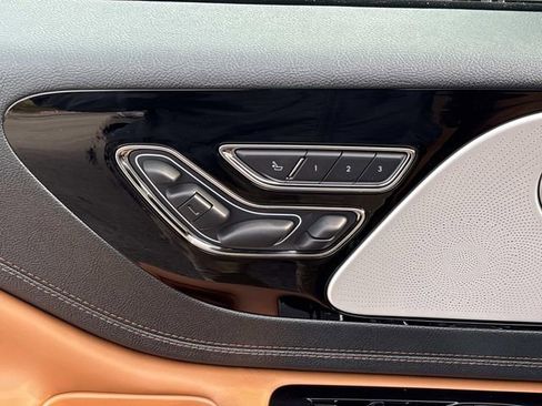 New 2026 Lincoln Aviator Black Label w/ Dynamic Handling Package image 21