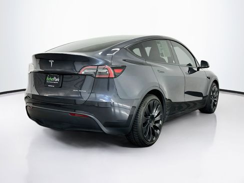 Used 2024 Tesla Model Y Long Range AWD/4WD image 9