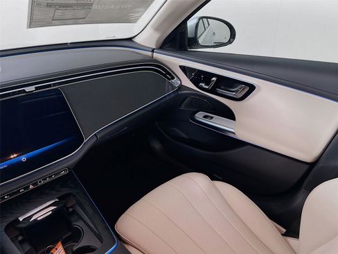 New 2026 Mercedes-Benz E 450 4MATIC Sedan image 23