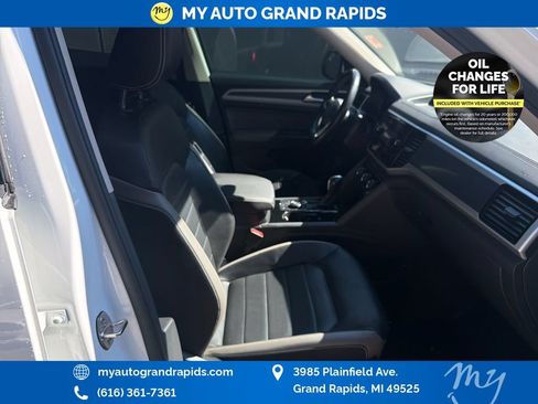 Used 2023 Volkswagen Atlas SEL Premium AWD/4WD image 24