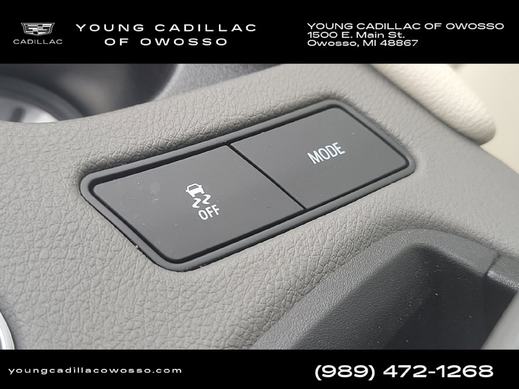 Certified 2021 Cadillac XT5 Premium Luxury w/ LPO, Floor Liner Package AWD/4WD image 23