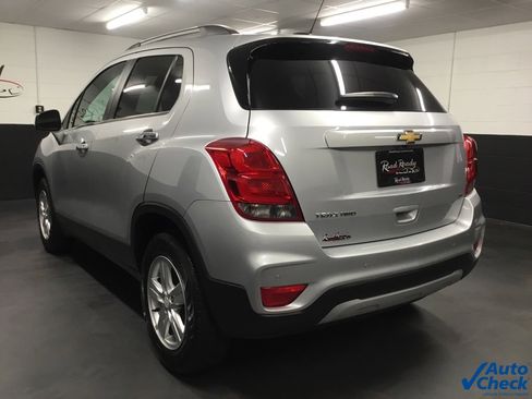 Used 2017 Chevrolet Trax LT w/ Driver Confidence Package image 8