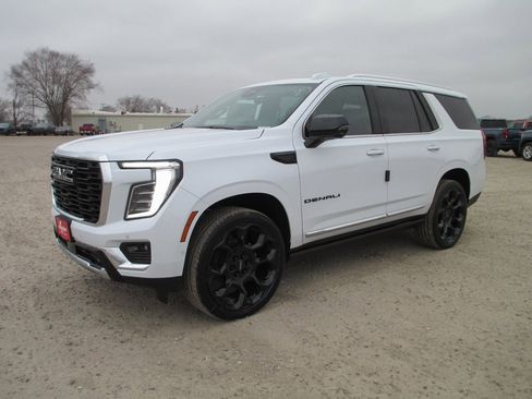 New 2026 GMC Yukon Denali w/ Denali Reserve Package image 8