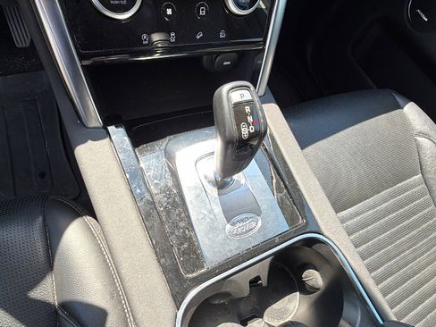 Used 2020 Land Rover Discovery Sport S image 29