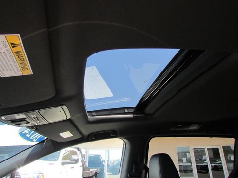 Used 2024 Honda Odyssey Sport image 37