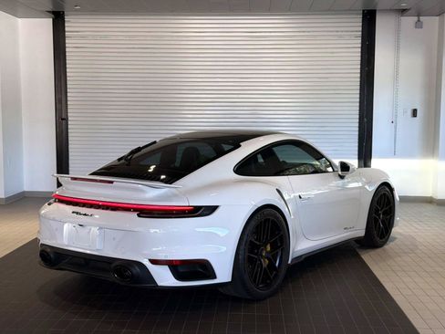 Used 2022 Porsche 911 GT3 RS AWD/4WD image 10