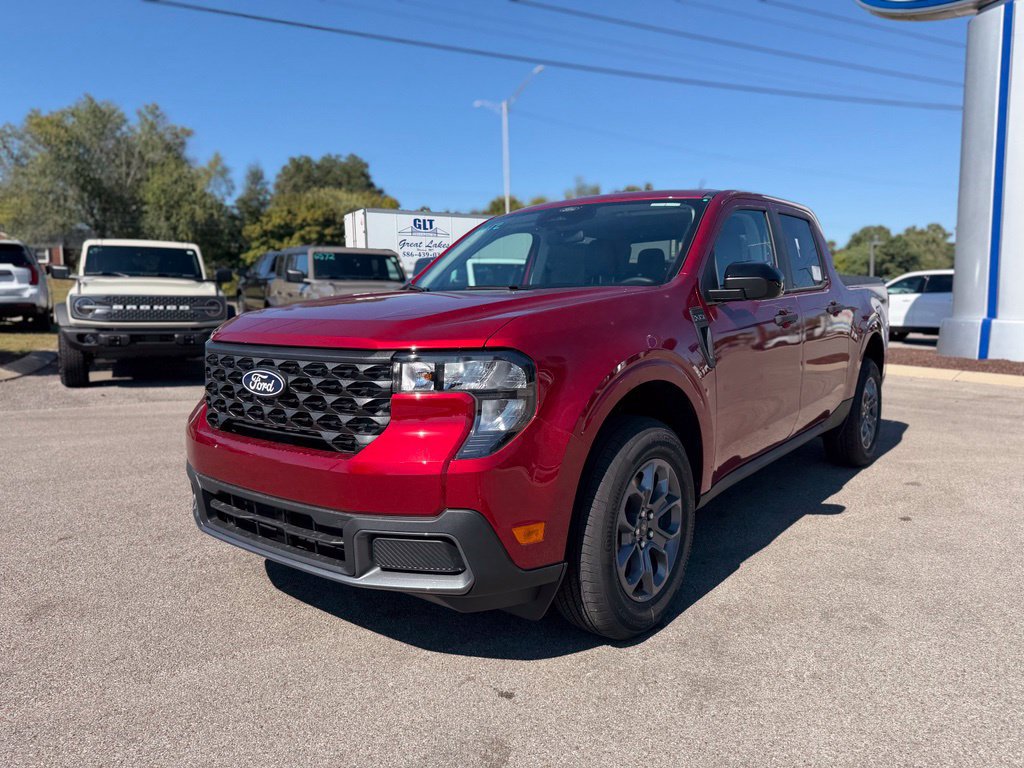 New 2026 Ford Maverick XLT w/ XLT Luxury Package FWD image 3
