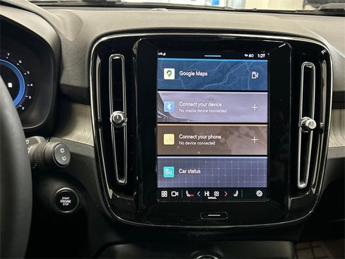 Certified 2024 Volvo XC40 B5 Core image 16