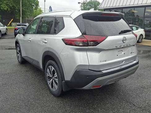 Certified 2023 Nissan Rogue SV w/ SV Premium B Package AWD/4WD image 5