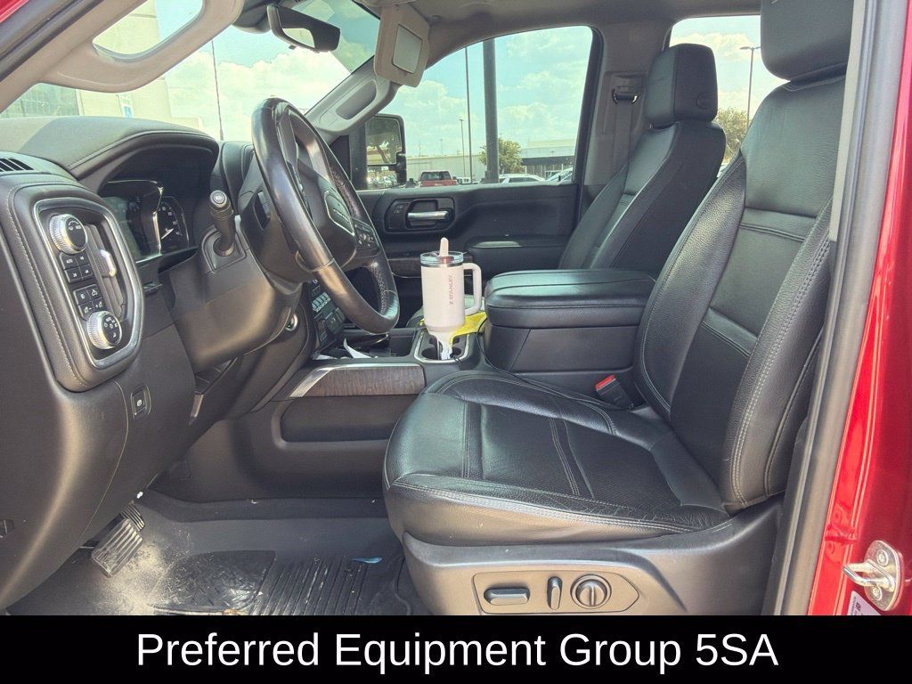 Used 2023 GMC Sierra 3500 Denali w/ Denali Ultimate Package AWD/4WD image 3