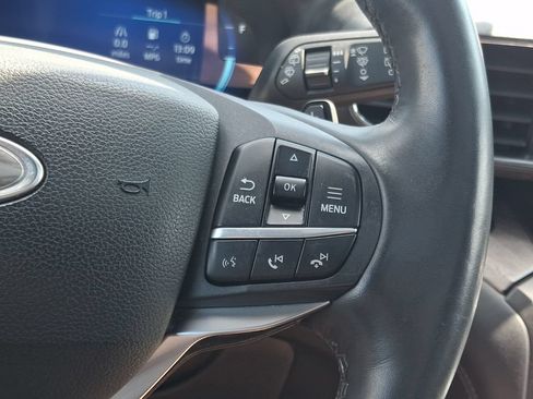 Used 2020 Ford Explorer Platinum w/ Premium Technology Package AWD/4WD image 25