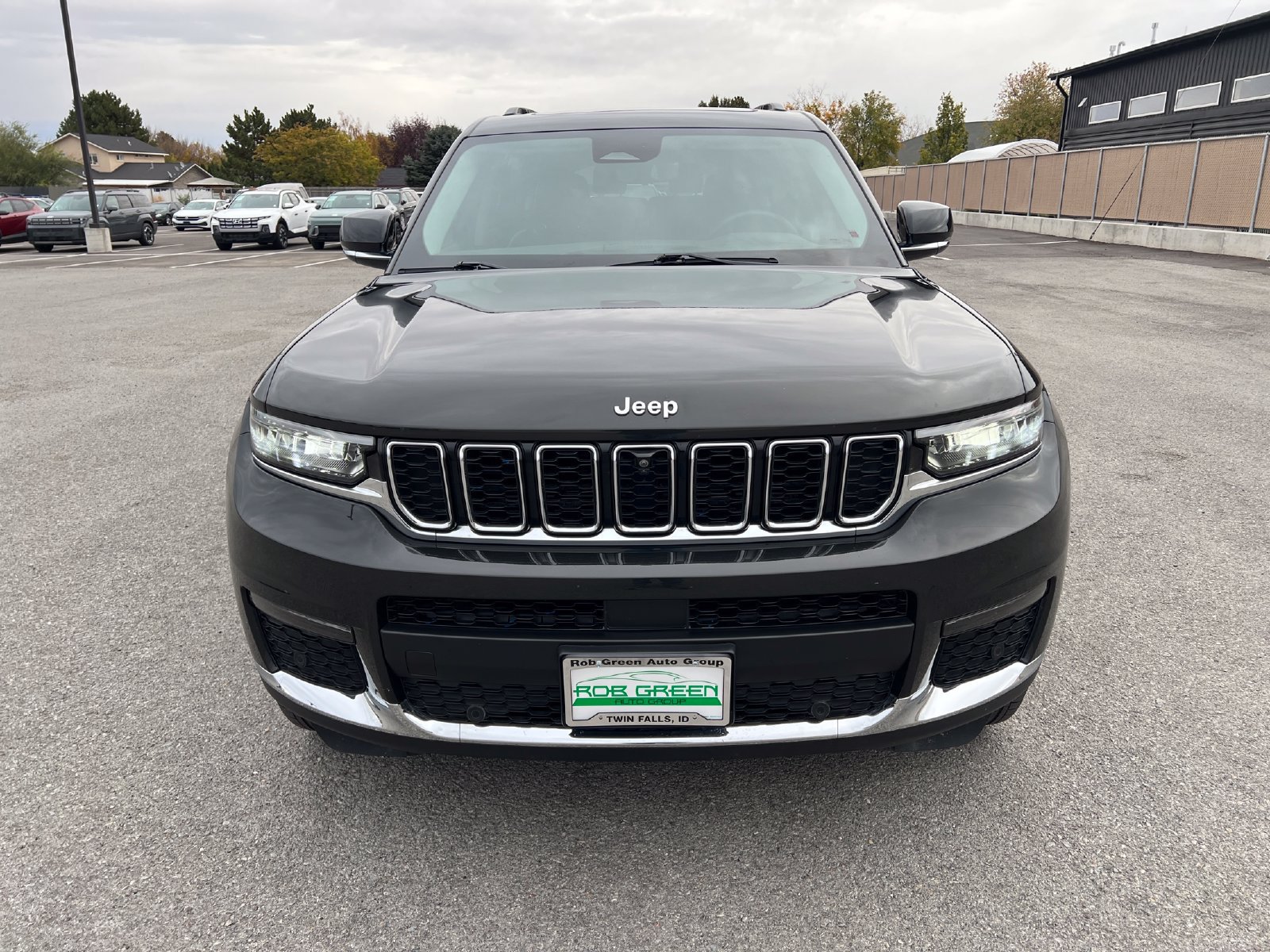 Used 2023 Jeep Grand Cherokee L Limited w/ Luxury Tech Group II AWD/4WD image 8