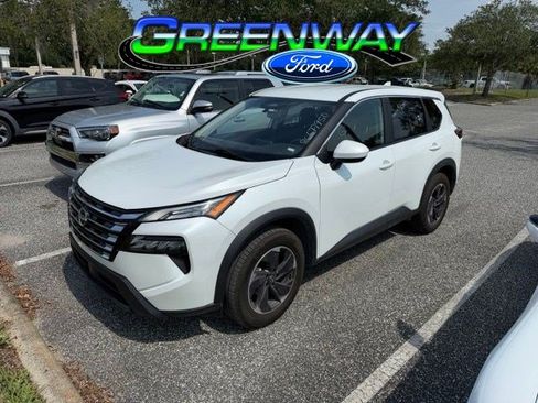 Used 2024 Nissan Rogue SV FWD image 1