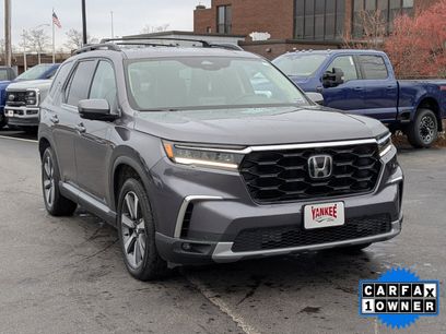 Used 2025 Honda Pilot Elite
