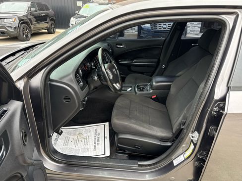 Used 2014 Dodge Charger Police w/ Street Appearance Group image 9