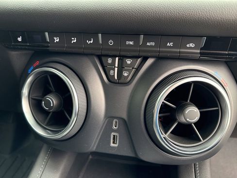 Used 2020 Chevrolet Blazer LT AWD/4WD image 28
