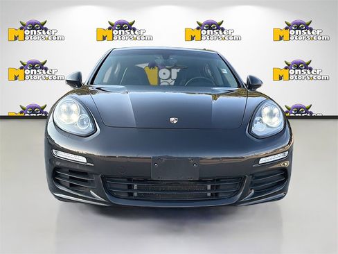 Used 2015 Porsche Panamera S image 2