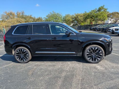 New 2026 Volvo XC90 T8 Plus w/ Protection Package Premier image 3