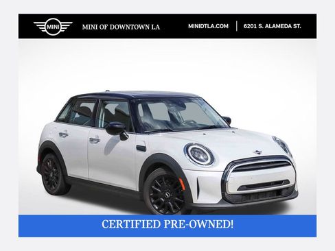 Used 2023 MINI Cooper 4-Door Hardtop FWD image 1